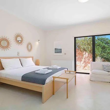 Black Diamond Beachfront Pool Pasithea In Sounio, Athens *