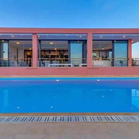 Black Diamond Beachfront Pool Pasithea In Sounio, Athens * Sounion