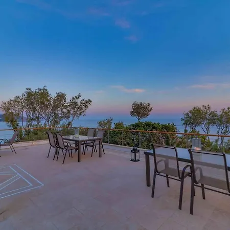 Villa Black Diamond Beachfront Pool Pasithea In Sounio, Athens *